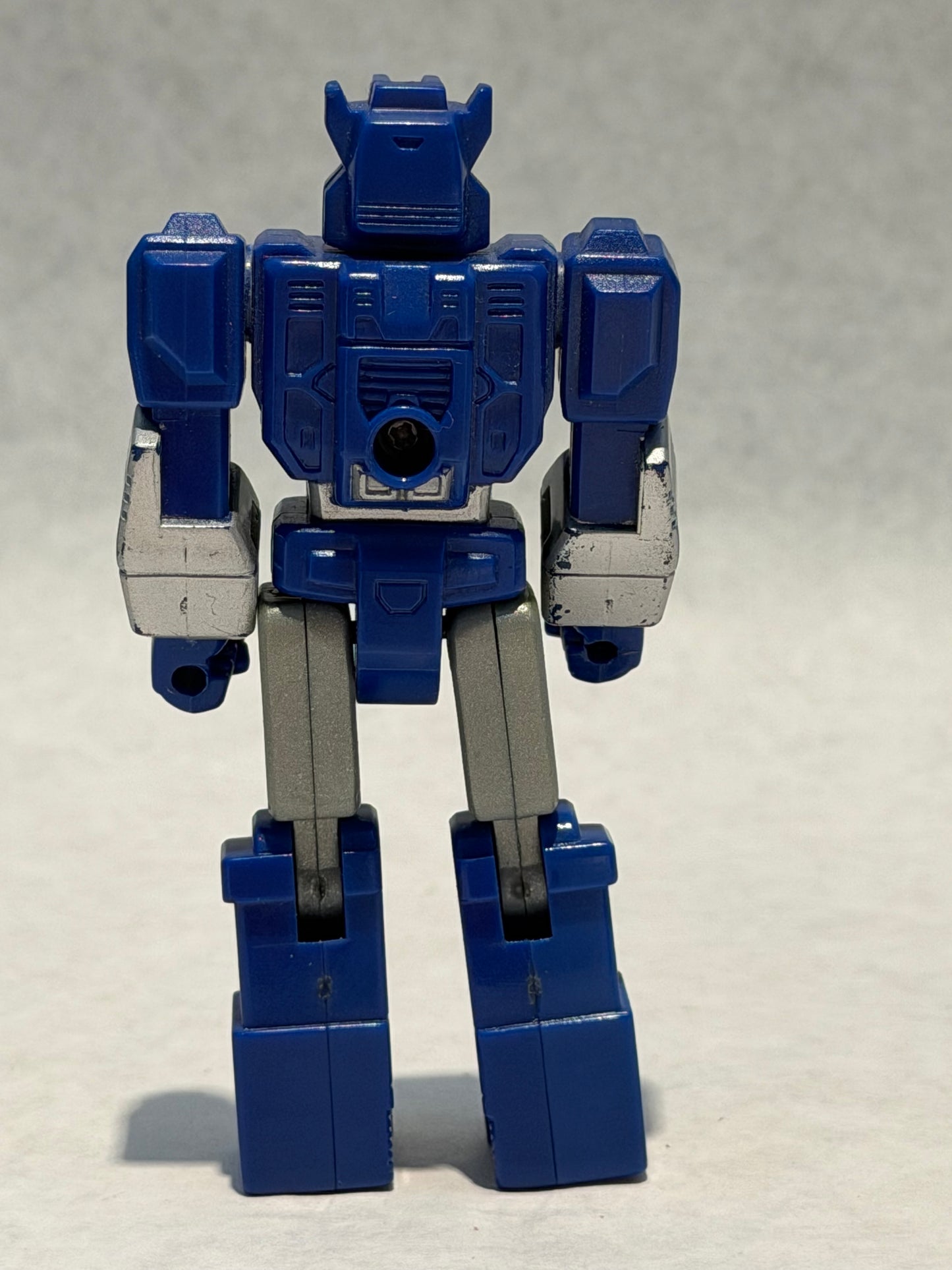 1989 Transformers Action Masters Soundwave