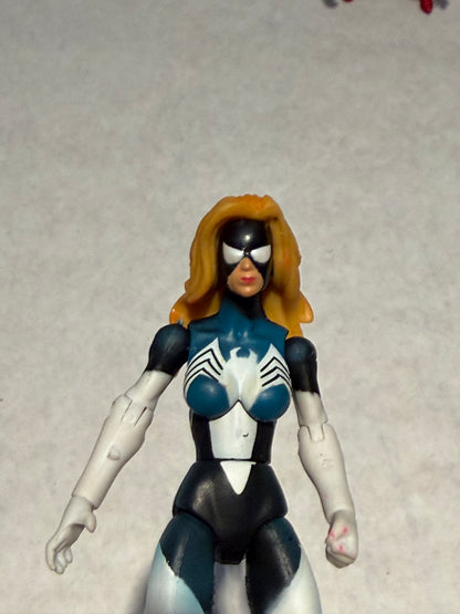 Marvel Universe 2 Pack Secret Wars Iron Man & Spider-Woman