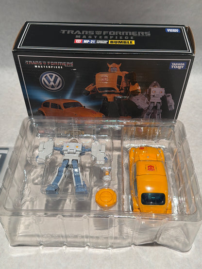 Transformers MP 21 Bumblebee and Spike