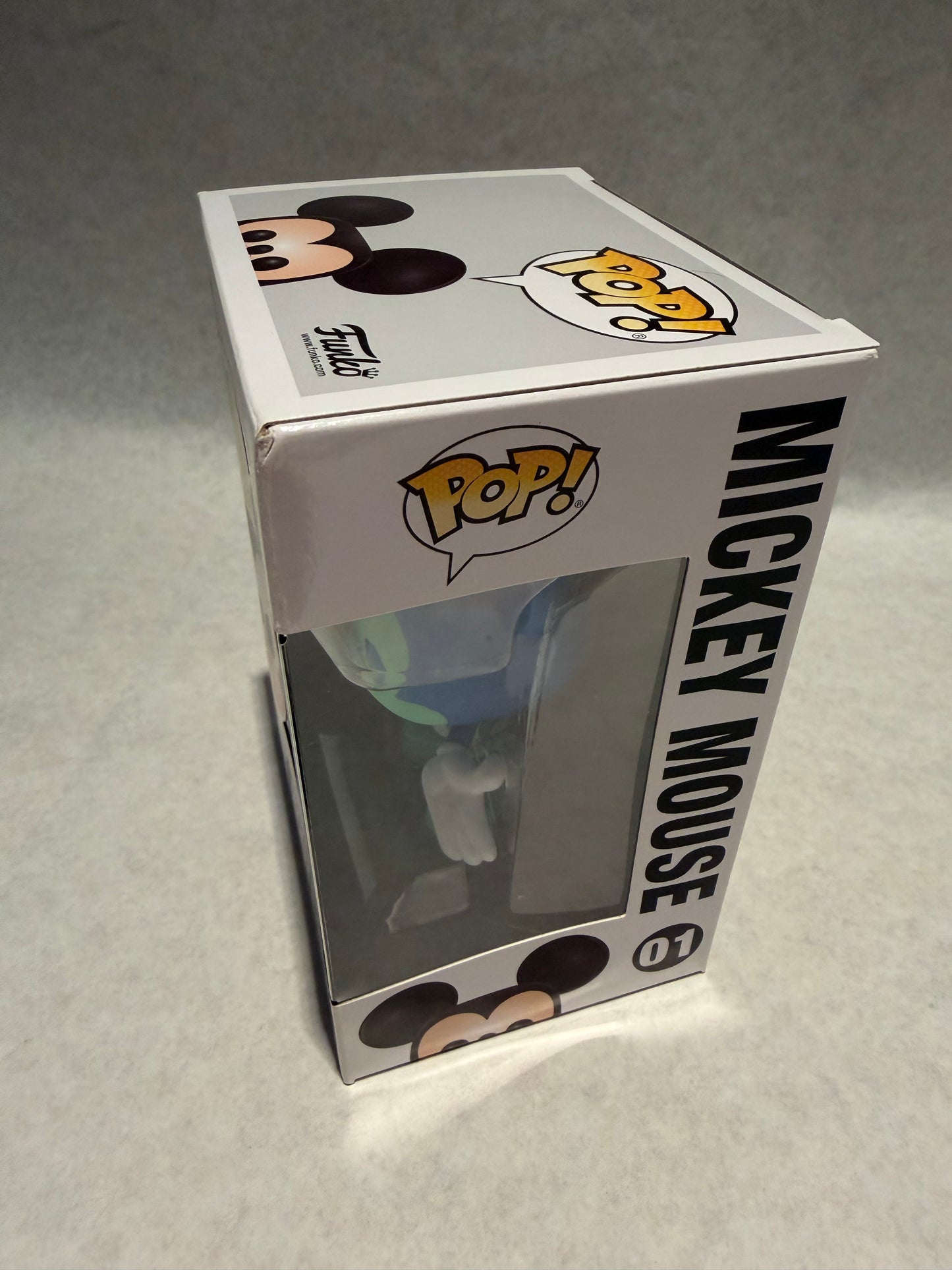 Funko Pop 01 Mickey Mouse Blue Variant
