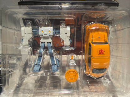 Transformers MP 21 Bumblebee and Spike